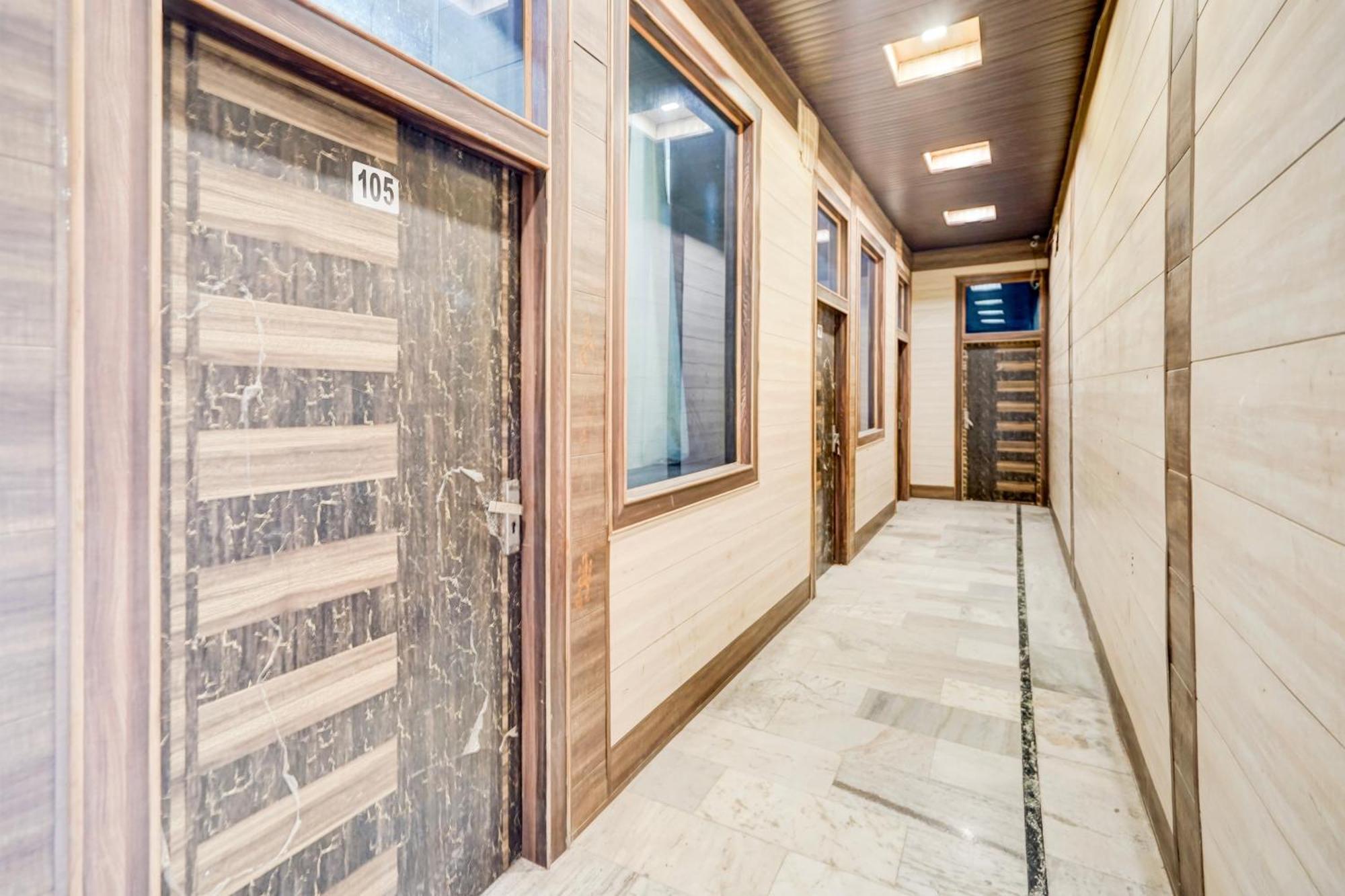 Hotel O Mayur Resort Mathura Zewnętrze zdjęcie